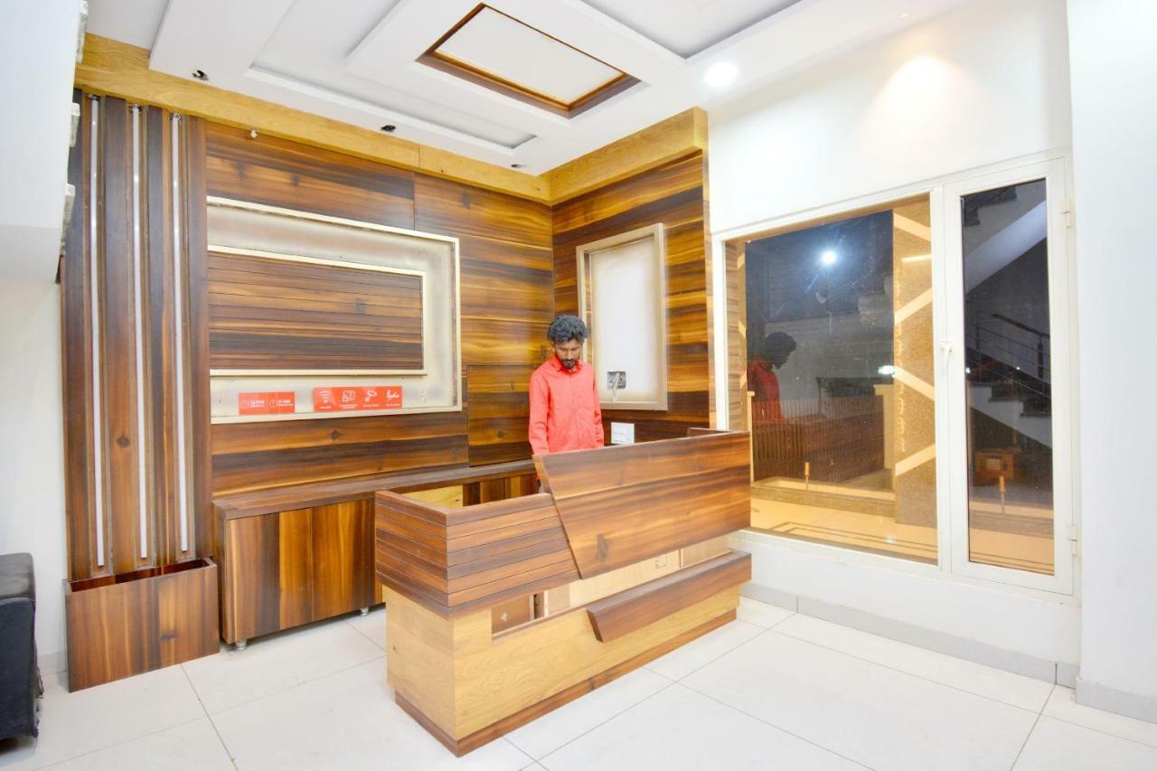 Oyo 40699 Grand Sokhi Hotel Tarn Taran Exterior photo